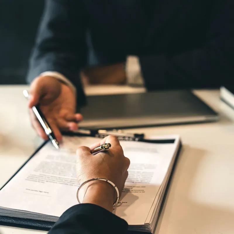 Derivatives & Structured Solutions